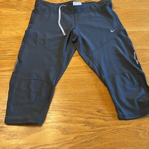 Women’s Nike Dark Gray Performance Capris